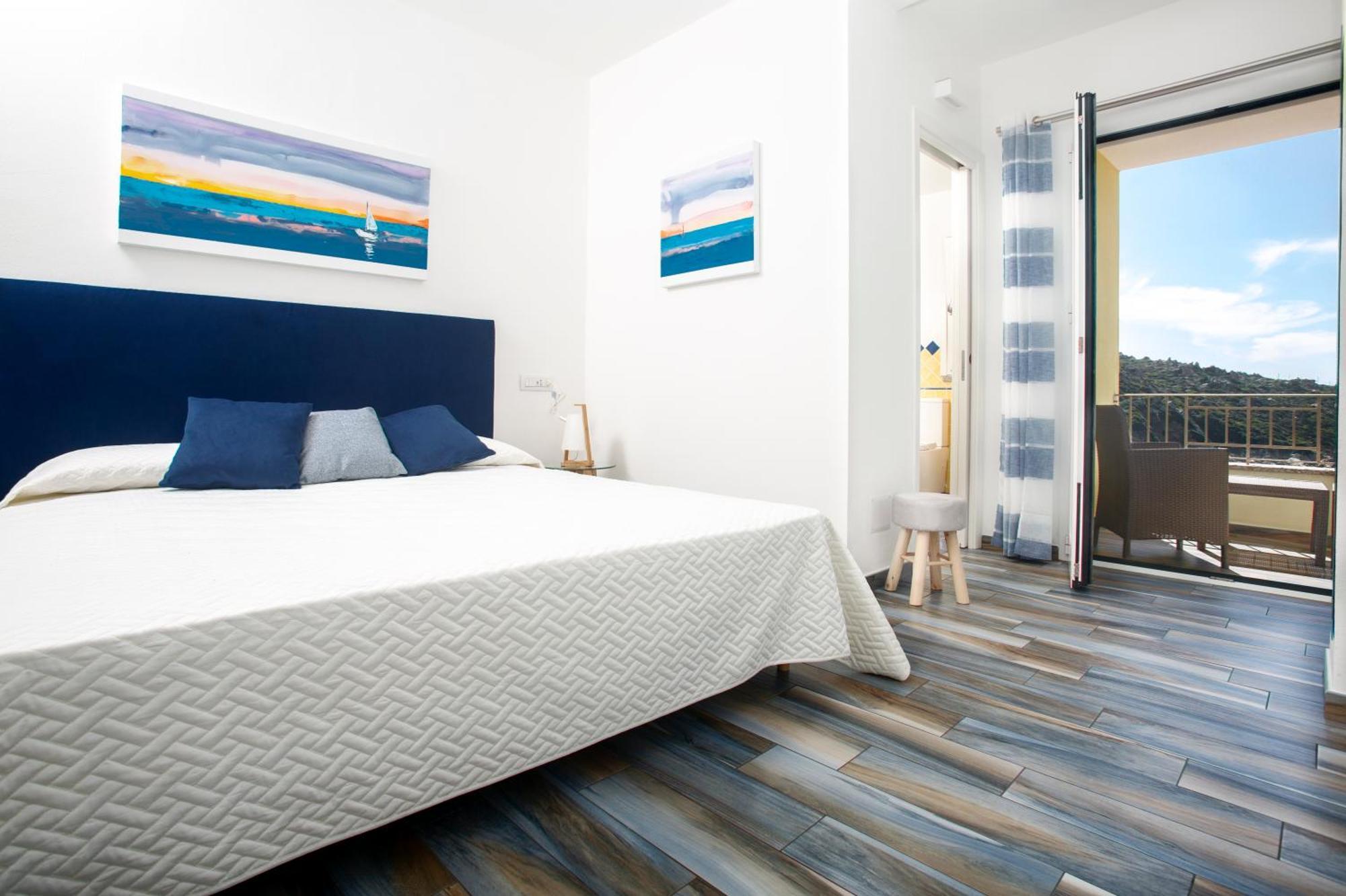 B&B La Torre Elite Santa Teresa Gallura Szoba fotó